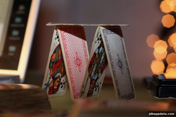 血战麻将高手进阶攻略：H5平台玩法解析与jdb电子下载地址分享